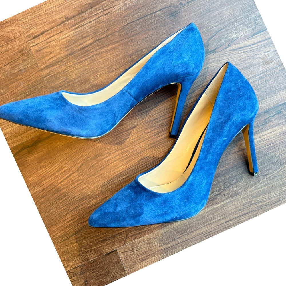 Vince Camuto 6M Blue Suede Pointed Toe Stiletto Pumps Bold Classic Chic Heels